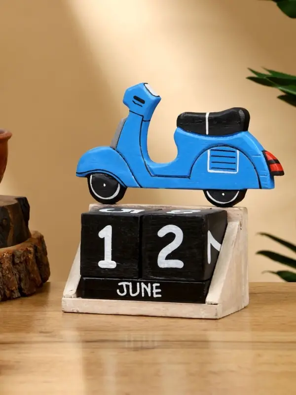 Календарь настольный «Мопед», 14×5.5×14 см, дерево, синий Календарь настольный «Мопед», 14×5.5×14 см, дерево, синий