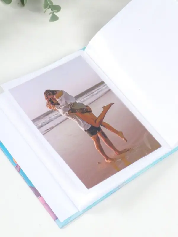 Фотоальбом на 100 фото 10х15 см "Зверята на дне рождении" 4,5х12,5х16,5 см