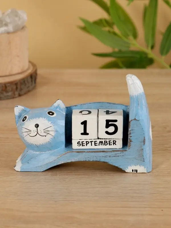 Календарь настольный «Кошка», 13×4×10 см, дерево
