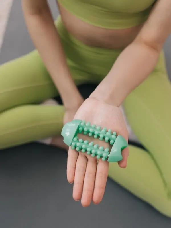 Массажёр для рук и ног, 14 колёс, 10, 5 5 см, зелёный