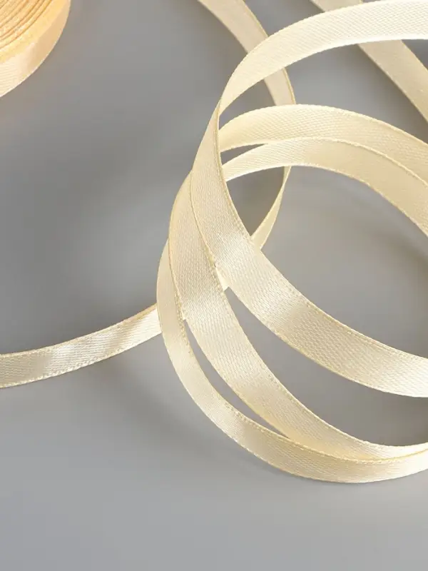 Лента атласная, 10 мм, 23±1 м, светло-жёлтая Лента атласная, 10 мм, 23±1 м, светло-жёлтая