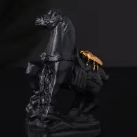 Фигура "Конь с мухой", 8х6х3 см, черный