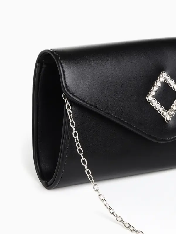 Сумка-клатч женская вечерняя на магните, на длинной цепочке, с декоративным элементом, однотонная, чёрная