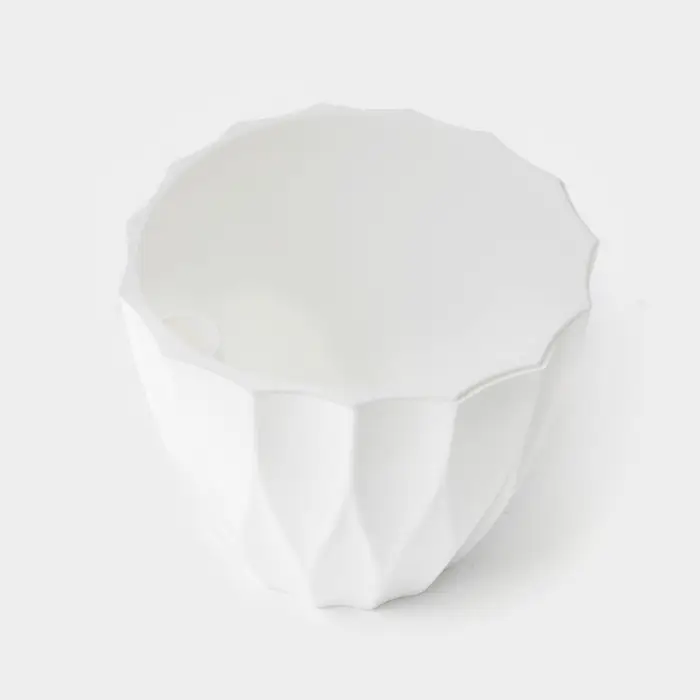 Кашпо для цветов со вставкой &laquo;Флюте&raquo;, 1.9 л, белое