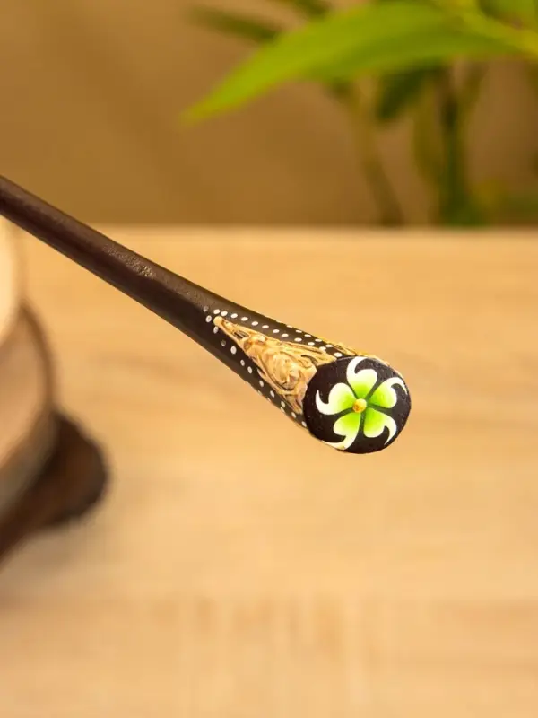 Заколка для волос "Цветок" дерево Албезия, 17 см, цв. чёрно-зелёный