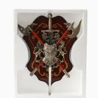 Панно на стену &laquo;Геральдика. Конь и лев с доспехами&raquo;, декор настенный, щит декоративный