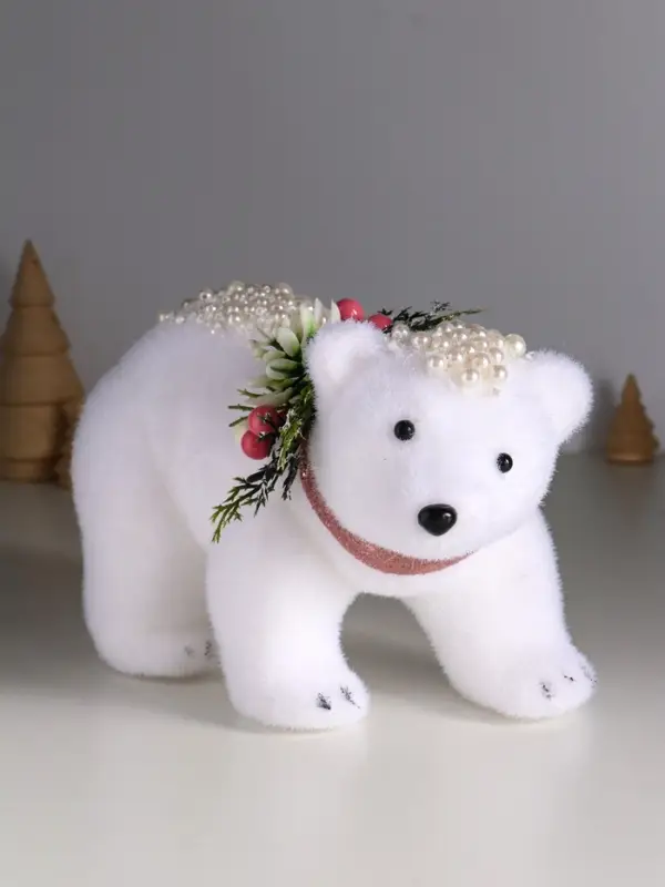 Декор "Белый мишка с еловым венком в бусинках" 13х23х13 см