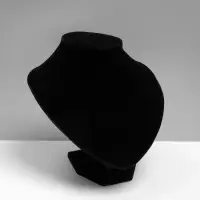 Бюст для украшений QF, 13&times;12.5&times;15.5 см, h=15.5 см, чёрный