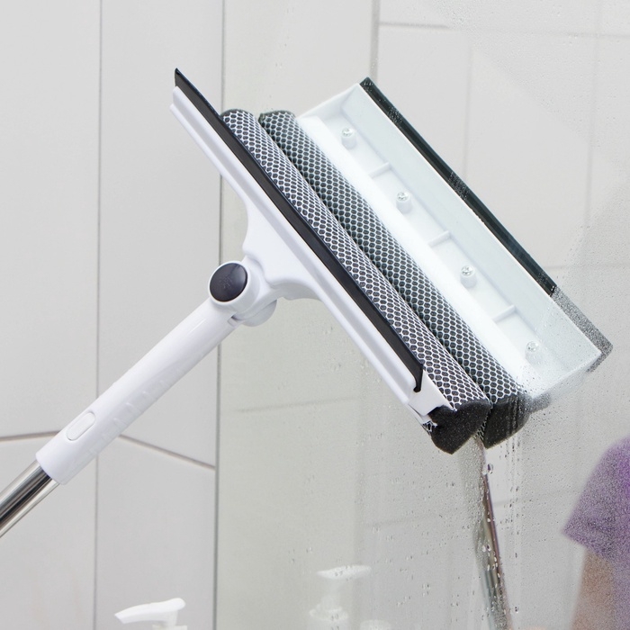 Окномойка с поролоновой насадкой Raccoon, телескопическая ручка, поворот на 180°, 26×3,5×98(128) Окномойка с поролоновой насадкой Raccoon, телескопическая ручка, поворот на 180°, 26×3,5×98(128)