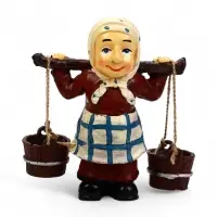 Садовая фигура из полистоуна &laquo;Бабушка с ведрами&raquo;, 20&times;7&times;19 см, Greengo