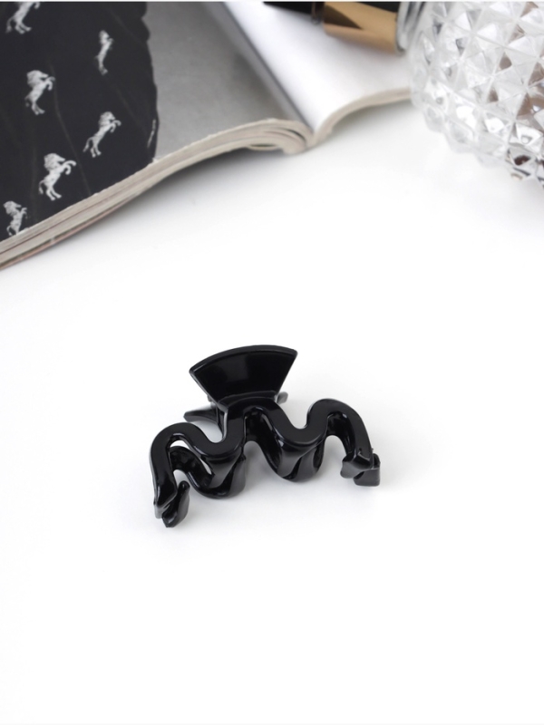 Набор для волос «Вивьен», 2 резинки 5.5 см, 8 невидимок 5.5 см, краб 4.5 см, волна, чёрный Набор для волос «Вивьен», 2 резинки 5.5 см, 8 невидимок 5.5 см, краб 4.5 см, волна, чёрный