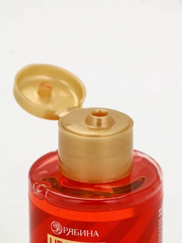 Новогодний подарочный набор косметики «Тепла и уюта»: гель для душа 110 мл и крем для рук 30 мл, URAL LAB