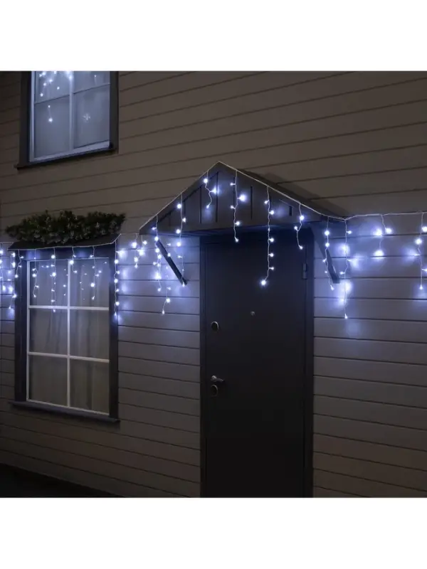 Гирлянда &laquo;Бахрома&raquo; 6&times;0.7 м, IP44, УМС, белая нить, 120 LED, свечение белое, мерцание, 220 В