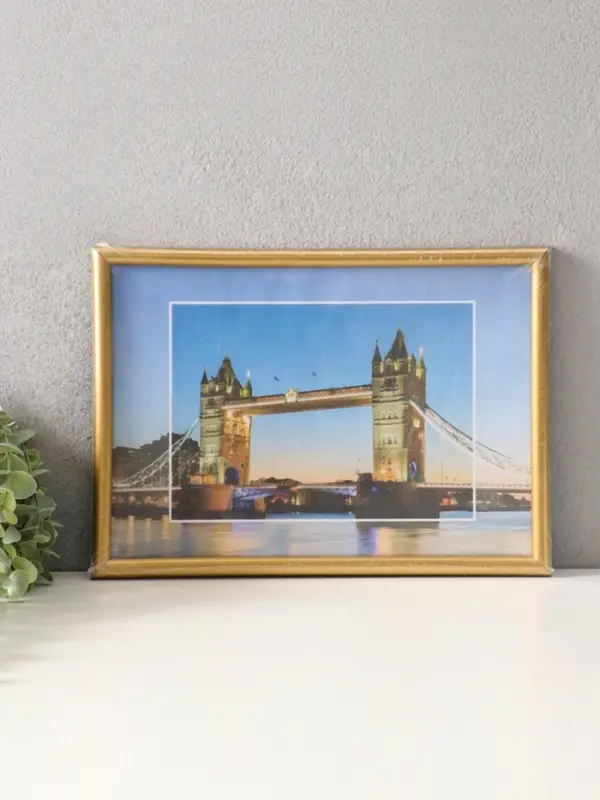 Фоторамка для фото 21х30 см, с паспарту 15х21 см, Vivo, золото