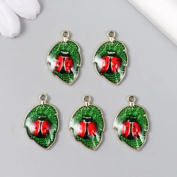 Декор для творчества металл, эмаль "Божья коровка на листе" 1,5х2,3 см