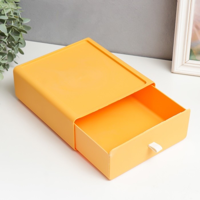 Шкатулка пластик Шкатулка пластик "Ящик" жёлтый 19,5х18х5,8 см
