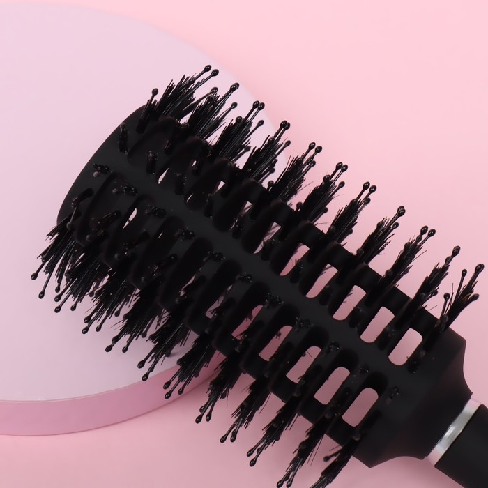 Брашинг профессиональный, вентилируемый, d = 8 см, цвет чёрный Брашинг профессиональный, вентилируемый, d = 8 см, цвет чёрный