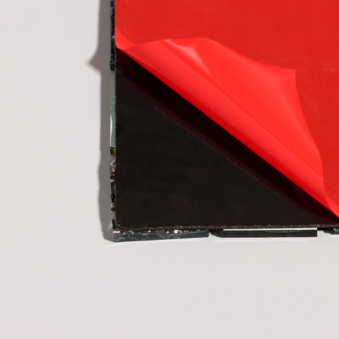 Панель самоклеящаяся 30*30см мозаика клетка серебристо-золотая Панель самоклеящаяся 30*30см мозаика клетка серебристо-золотая