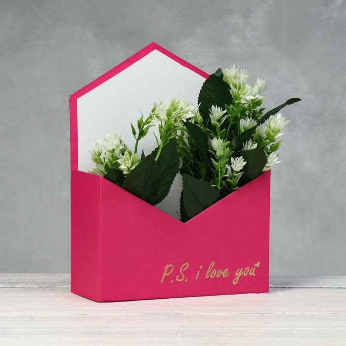 Конверт с золотым тиснением P.S. I love you, малиновый 18 х 24 х 7 см Конверт с золотым тиснением P.S. I love you, малиновый 18 х 24 х 7 см