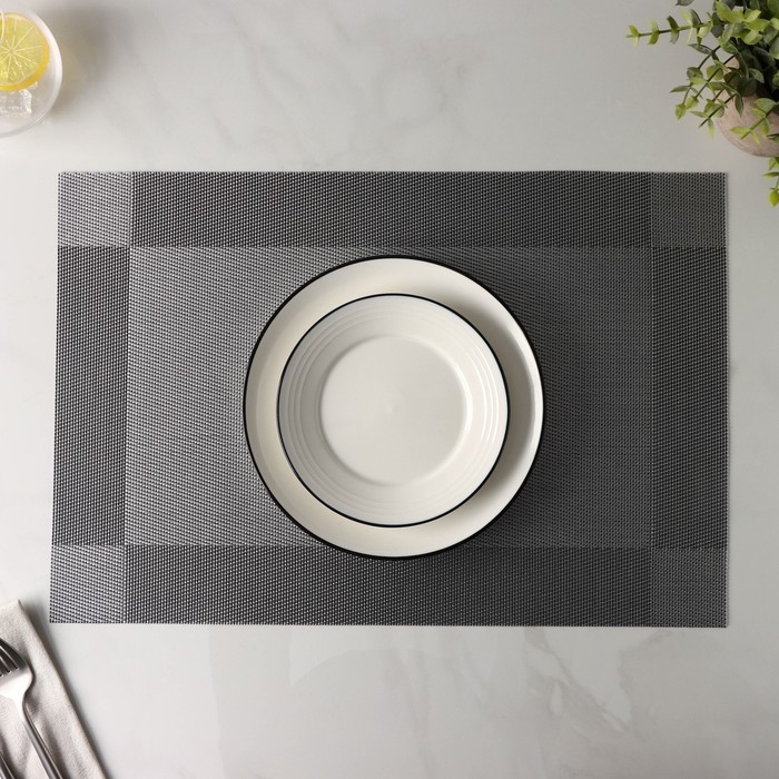 Салфетка сервировочная на стол Доляна «Шахматы», 45×30 см, цвет серебристый