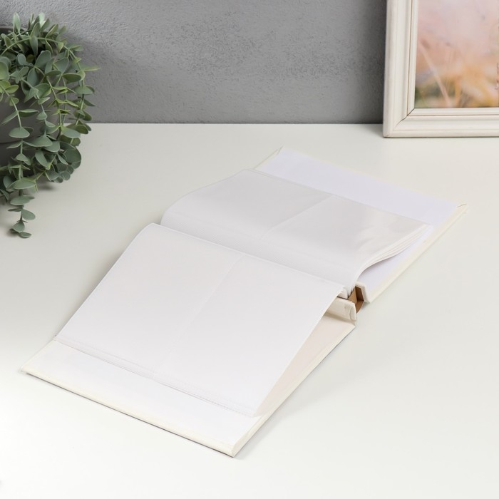 Фотоальбом на 100 фото 10х15 см Фотоальбом на 100 фото 10х15 см "Старый город" дерево, блеск 4х22,5х21,5 см