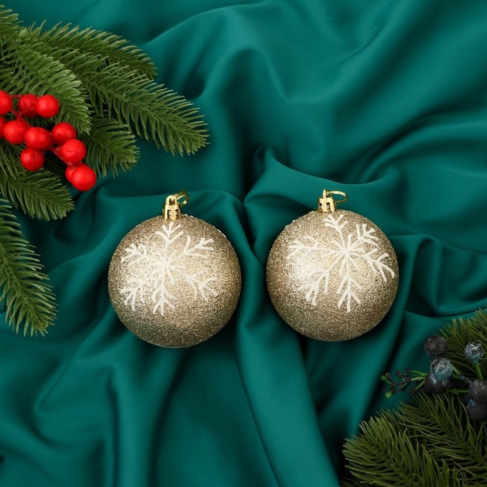 Набор шаров пластик d-8 см, 2 шт Набор шаров пластик d-8 см, 2 шт "Снежок" бело-золотой
