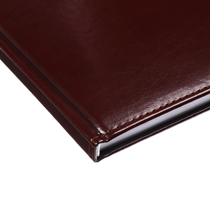 Телефонная книга А5, 64 листа deVENTE. Bravo, твердая обложка из искусственной кожи с поролоном, кремовый блок 70 г/м2, коричневый Телефонная книга А5, 64 листа deVENTE. Bravo, твердая обложка из искусственной кожи с поролоном, кремовый блок 70 г/м2, коричневый