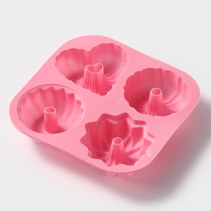 Форма для выпечки Доляна &laquo;Немецкий кекс&raquo;, силикон, 17&times;17 см, 4 ячейки, цвет розовый
