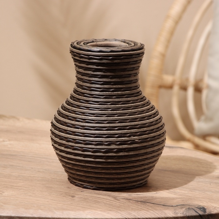 Ваза плетёная 15х15х20 см  (+/- 3 см) Ваза плетёная 15х15х20 см  (+/- 3 см)