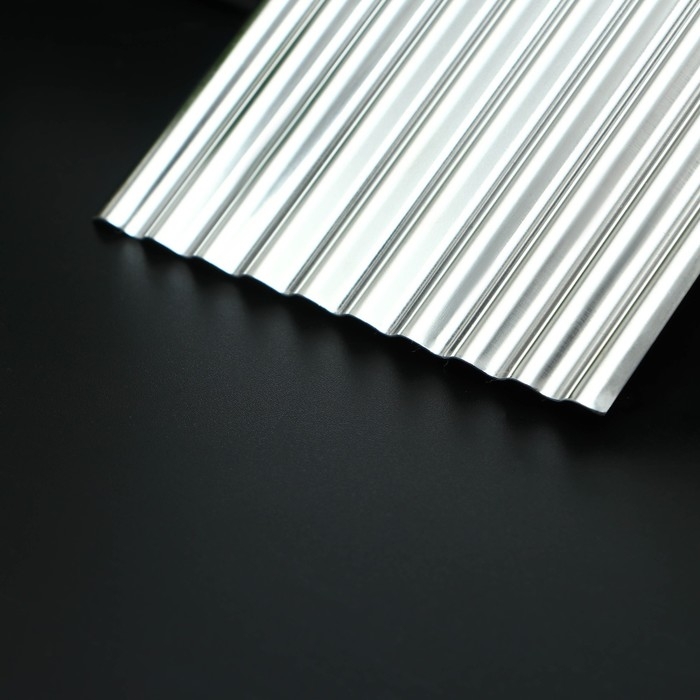 Нож для фигурной резки Доляна «Гребень», 10×9 см, цвет МИКС Нож для фигурной резки Доляна «Гребень», 10×9 см, цвет МИКС