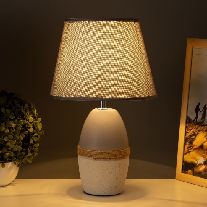 Лампа настольная Лампа настольная "Никола" 1х40Вт Е14 бело-серый 23х23х38см