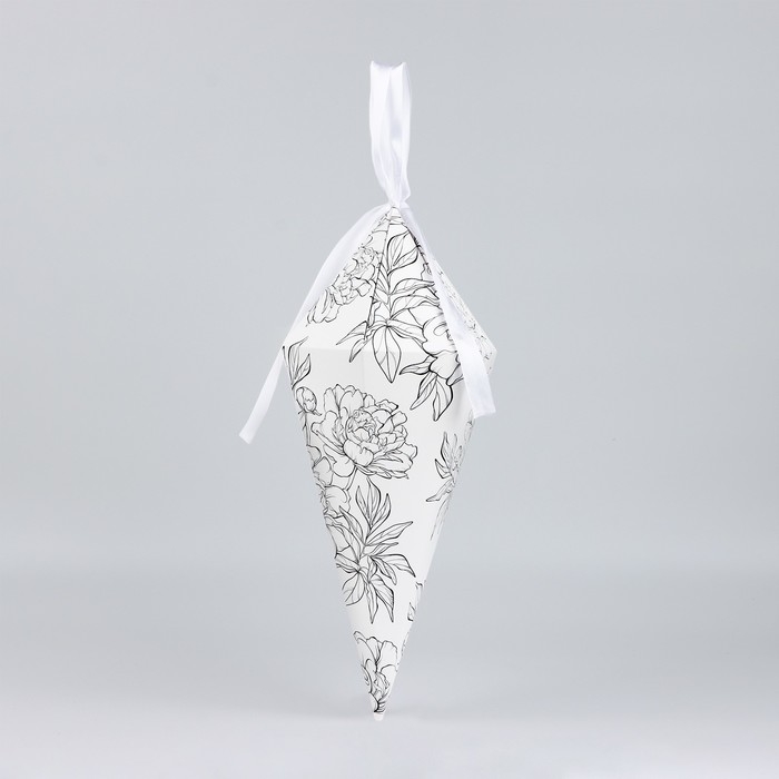 Переноска - шестиугольник для цветов «Контурные цветы», белая, 15 х 35 х 15 см Переноска - шестиугольник для цветов «Контурные цветы», белая, 15 х 35 х 15 см