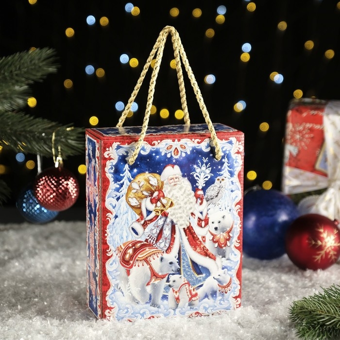 Новый год. Подарочная коробка Новый год. Подарочная коробка "Сувенирный" в красном, 16,5 х 7 х 20,8см.