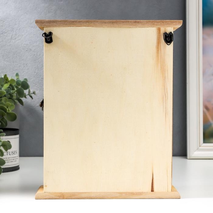 Ключница дерево 6 крючков Ключница дерево 6 крючков "Анютины глазки и консоль" 25х21х7,3 см