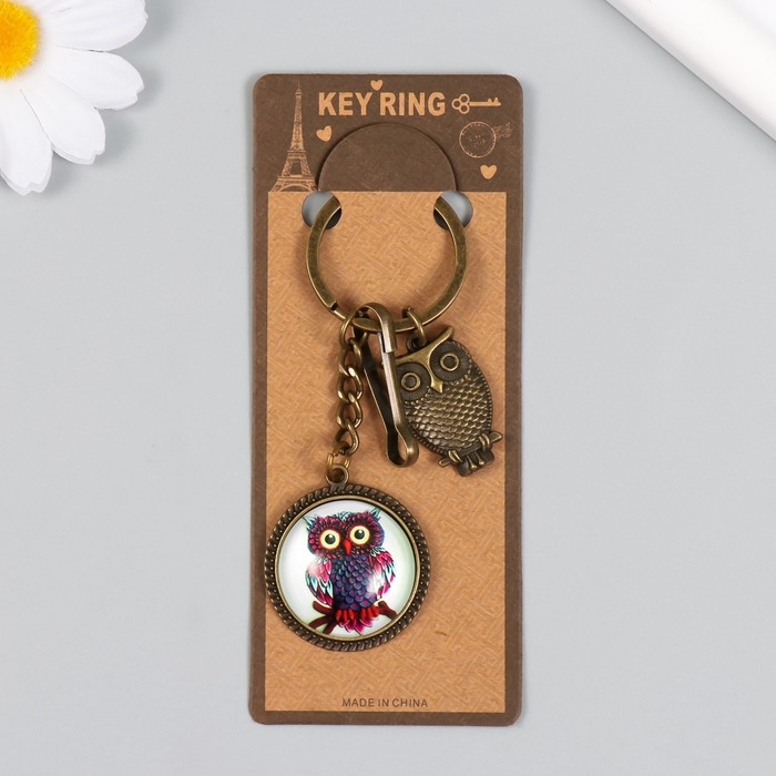 Брелок металл, стекло с карабином "Филин в медальоне" бронза 9,5 см