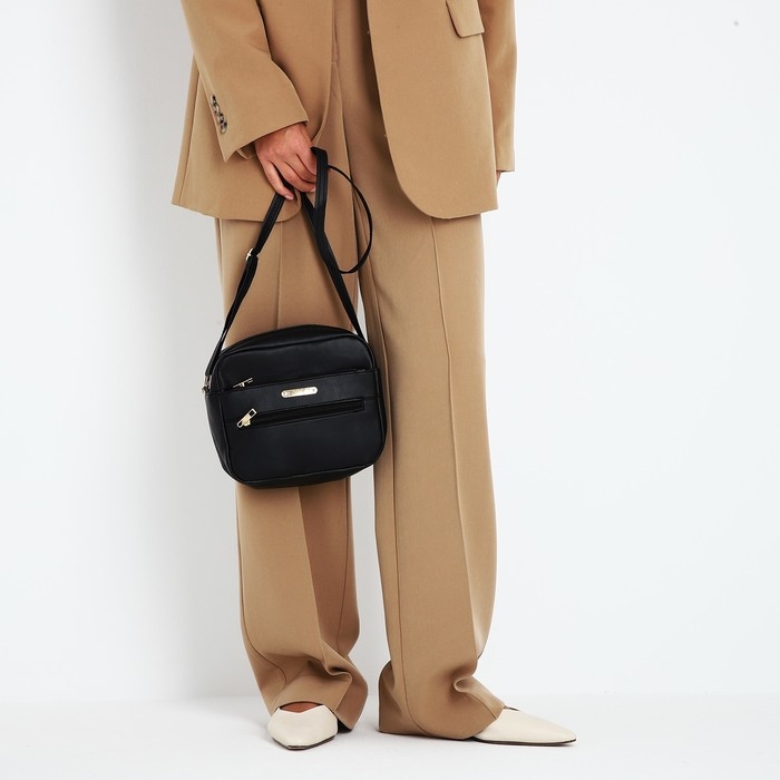 Сумка кросс-боди на молнии, цвет чёрный Сумка кросс-боди на молнии, цвет чёрный