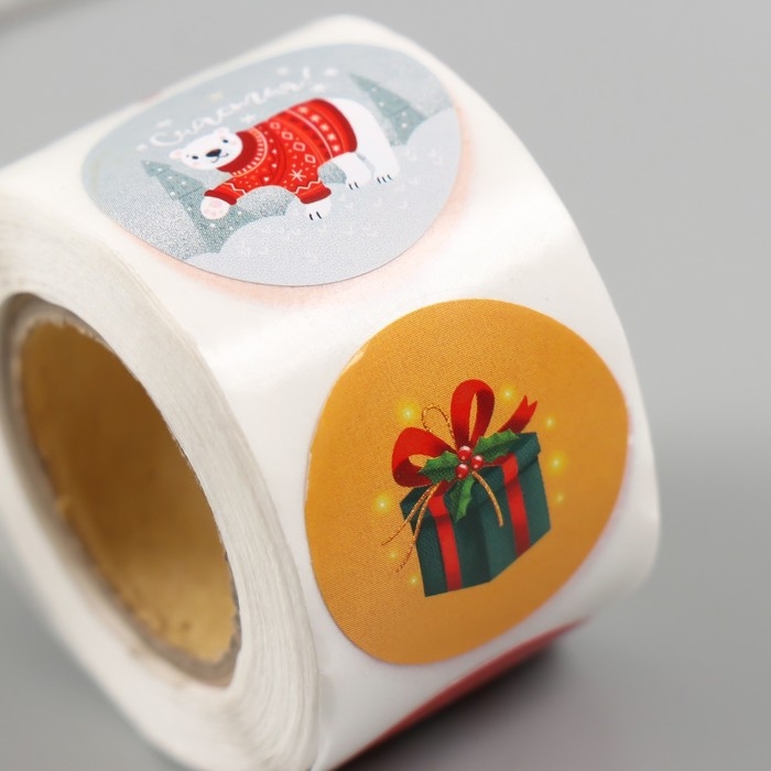 Наклейка бумага Наклейка бумага "Мишка и олень новогодние" d=2,5 см 252 шт в рулоне