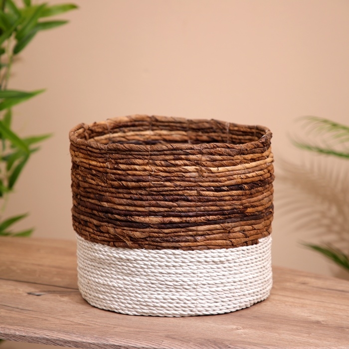 Корзина плетёная 30х30х25 см Корзина плетёная 30х30х25 см