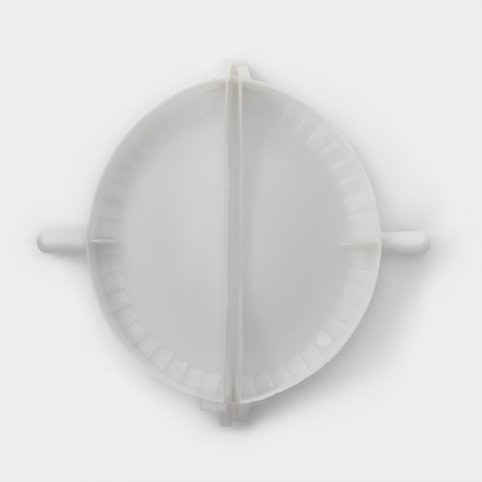 Форма для лепки вареников Доляна, d=12 см, цвет белый Форма для лепки вареников Доляна, d=12 см, цвет белый