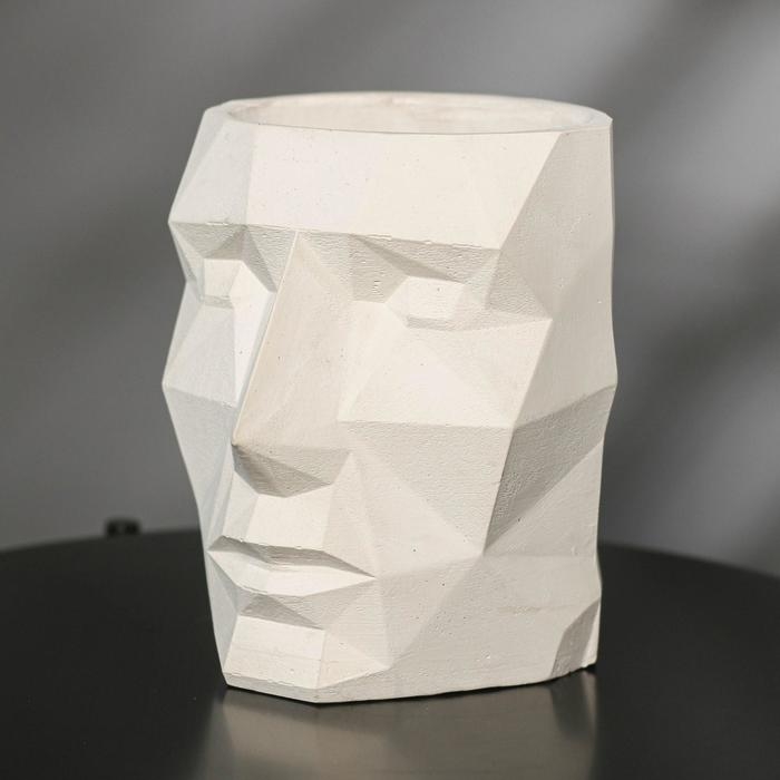 Кашпо полигональное «Голова», цвет белый, 18 × 20 см Кашпо полигональное «Голова», цвет белый, 18 × 20 см