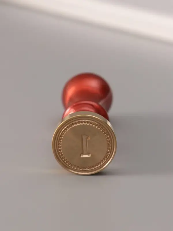 Печать для сургуча с пластиковой ручкой &laquo;Классика цифра 1&raquo;, 2.5&times;2.5&times;6.3 см