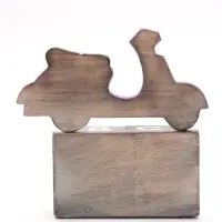 Календарь настольный &laquo;Мопед&raquo;, 14&times;5.5&times;14.5 см, дерево, фиолетовый