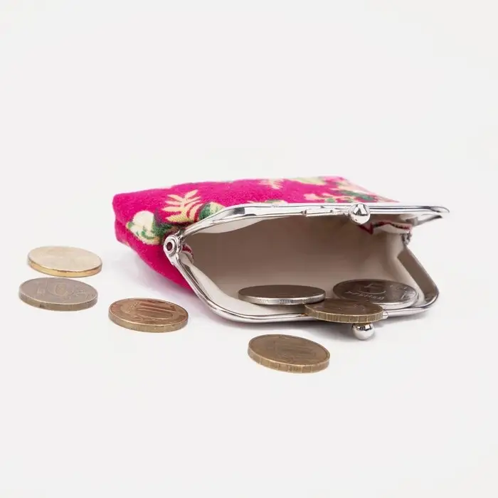 Кошелёк монетница на фермуаре, цвет фуксия