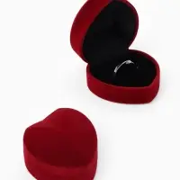 Футляр под кольцо, серьги &laquo;Сердце&raquo;, бархатный, 6&times;6.5&times;4 см, бордовый