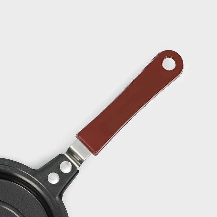 Сковорода Доляна «Улыбка», d=12 см, пластиковая ручка, антипригарное покрытие, цвет чёрный