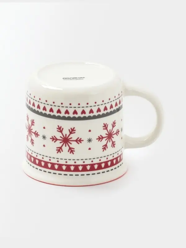 Кружка Доляна «Новый год. Снежинки», 380 мл, фарфор, белая Кружка Доляна «Новый год. Снежинки», 380 мл, фарфор, белая