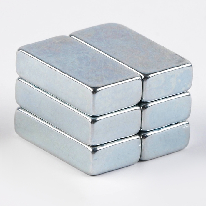 Магнит неодимовый «Прямоугольник», размер — 1 шт. 2 × 1 × 0,5 см, набор 6 шт. Магнит неодимовый «Прямоугольник», размер — 1 шт. 2 × 1 × 0,5 см, набор 6 шт.