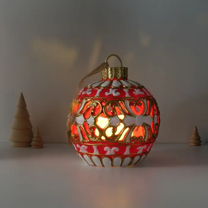 Фигурка - подвеска световая полистоун &laquo;Новогодний шар красный с белыми узорами&raquo;, ёлочная игрушка, 16.5&times;16.5&times;20 см