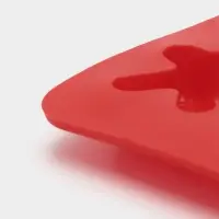 Форма для конфет и шоколада новогодняя Доляна &laquo;Карамельное чудо&raquo;, силикон, 21&times;10 см, 12 ячеек (3.5&times;3.5 см), красная