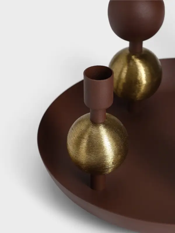 Подсвечник на 4 свечи на тарелке со сферами, 25.5&times;22.5&times;32 см, шоколад